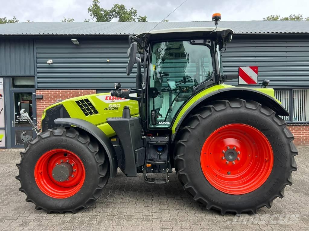 CLAAS Arion 660 Traktori