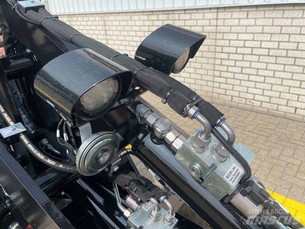 GiANT G 2200 E Utovarivači na kotačima