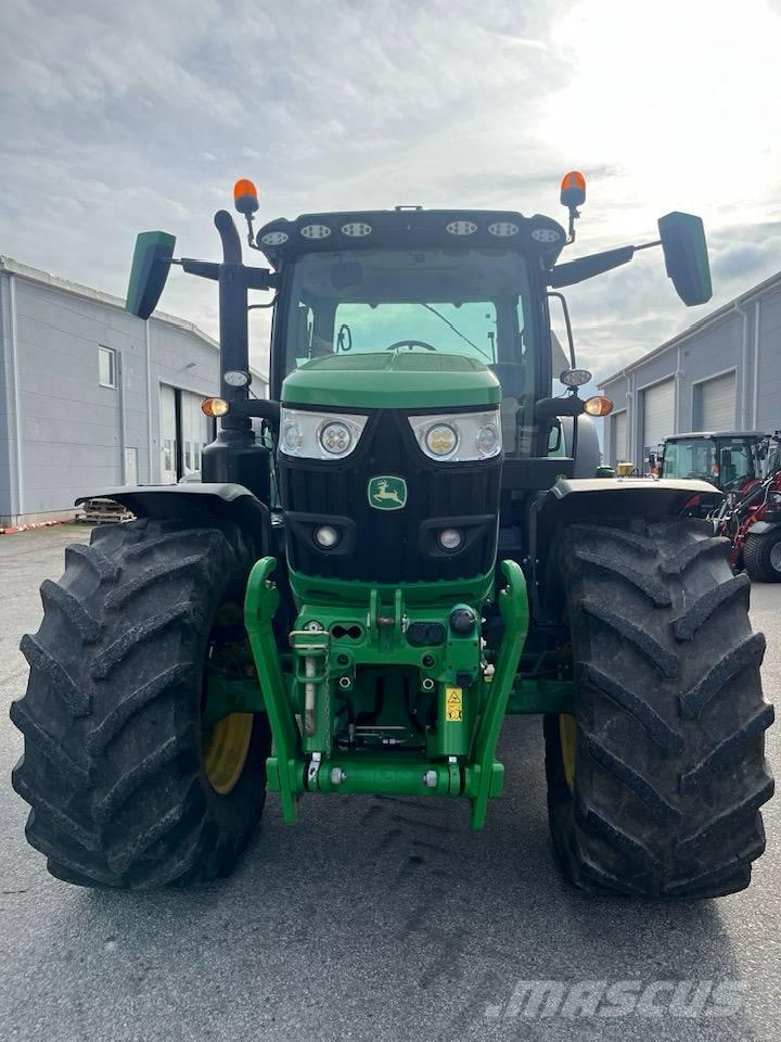 John Deere 6 R 165 Traktori