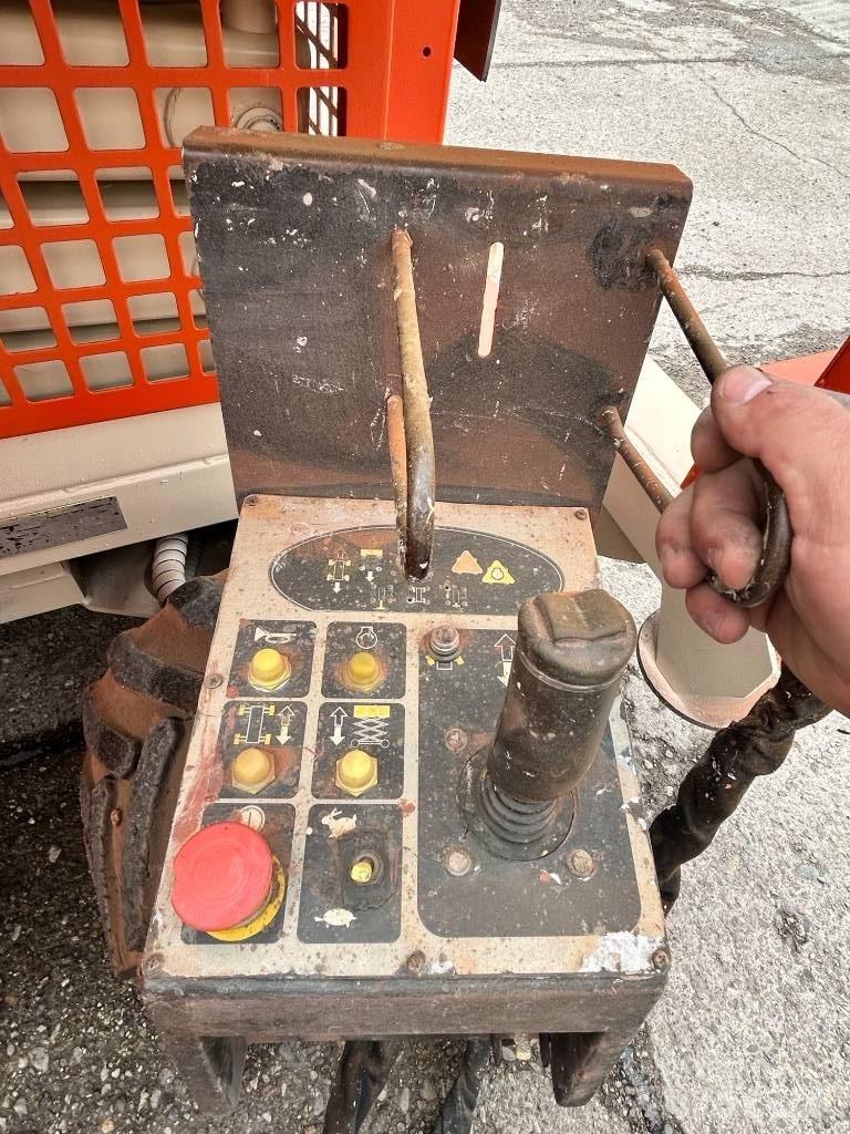 JLG 260 MRT Škaraste platforme
