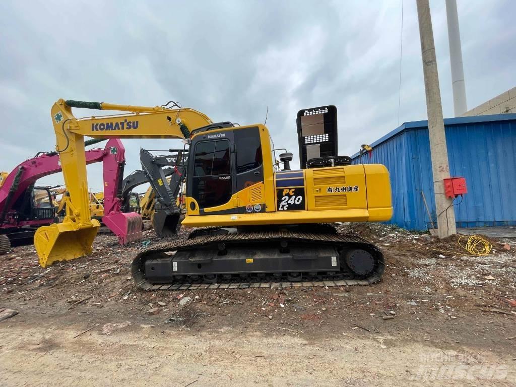 Komatsu PC 240 Bageri gusjeničari