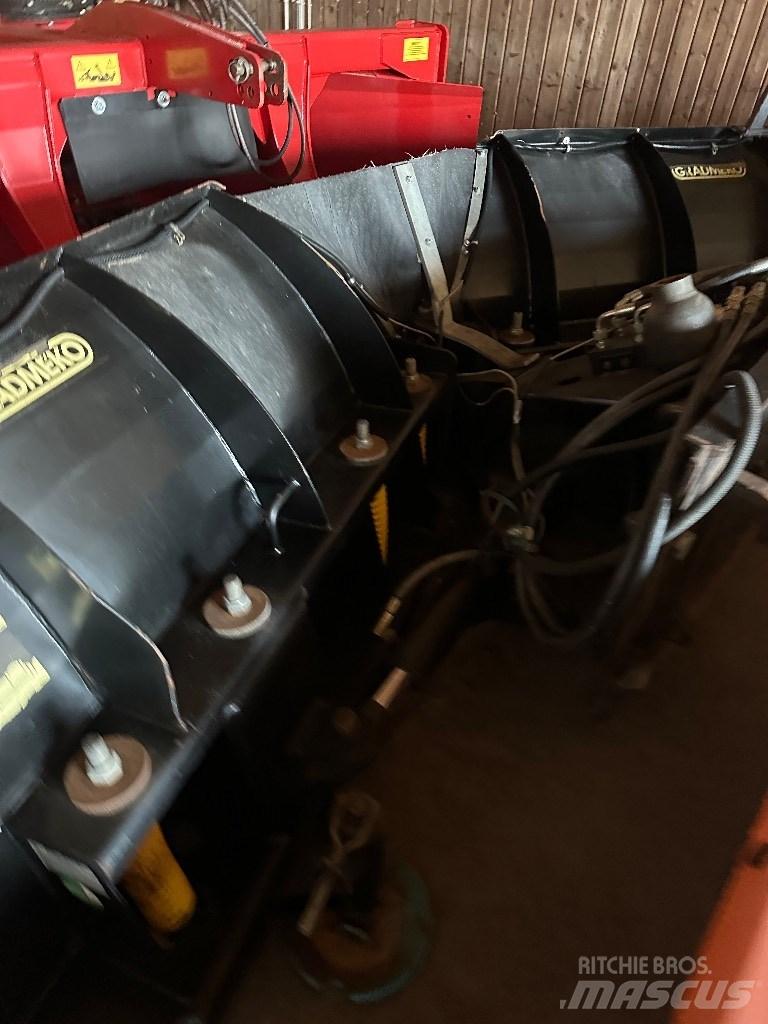 Gradmeko 320 v Sniježne daske i  plugovi