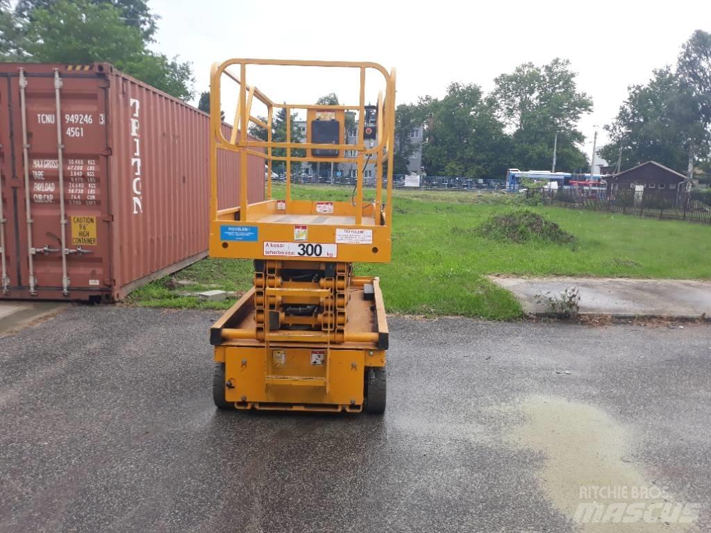Haulotte Compact 12 Škaraste platforme