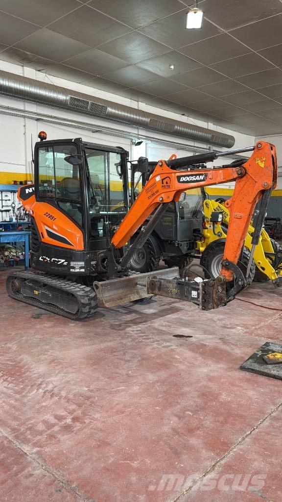 Doosan DX 27 Z Mini bageri <7t