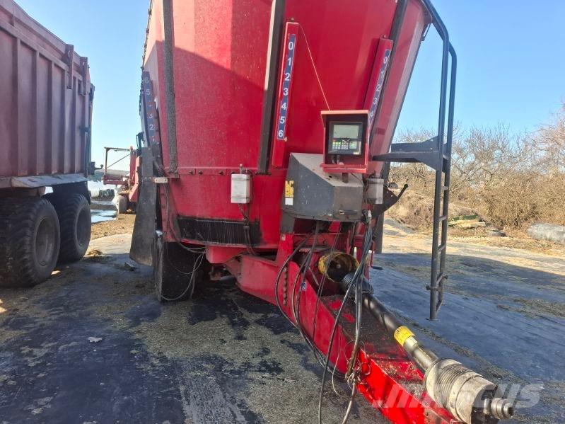 JF FEEDER VM 38 Hranilice za stoku