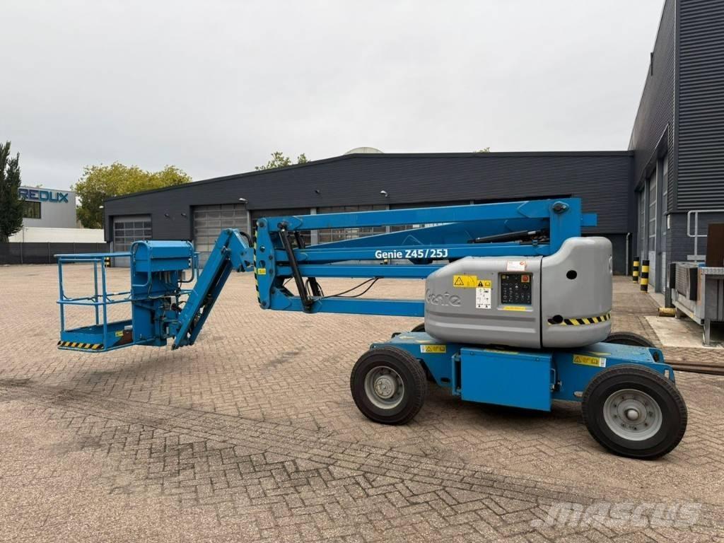 Genie Z 45/25 J DC Zglobne podizne platforme