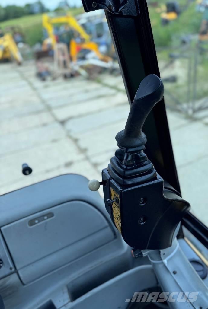 Terex 880 SX Utovarni rovokopači