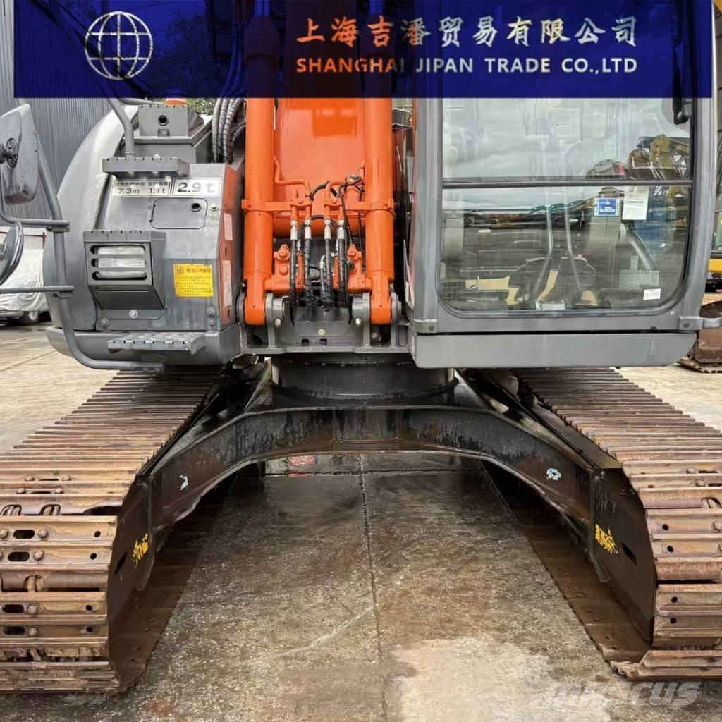 Hitachi ZX 135 Bageri gusjeničari