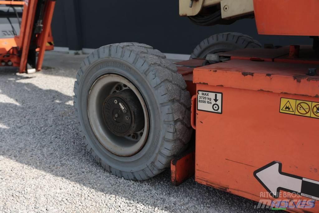 JLG E300AJP Zglobne podizne platforme