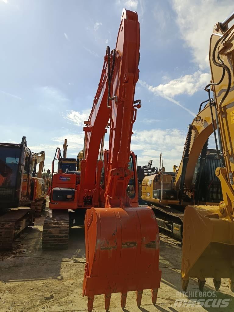 Doosan DX150 LC Bageri gusjeničari