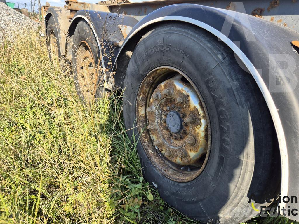 Renders N3ST31L Poluprikolice sa ceradom