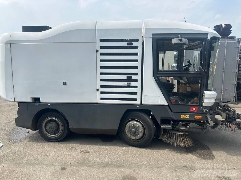 Ravo 540ST Strojevi za metenje