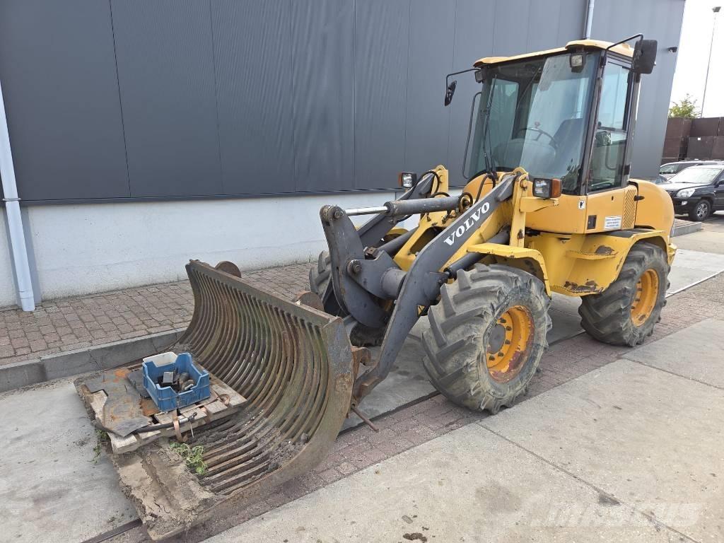 Volvo L 30 B Utovarivači na kotačima