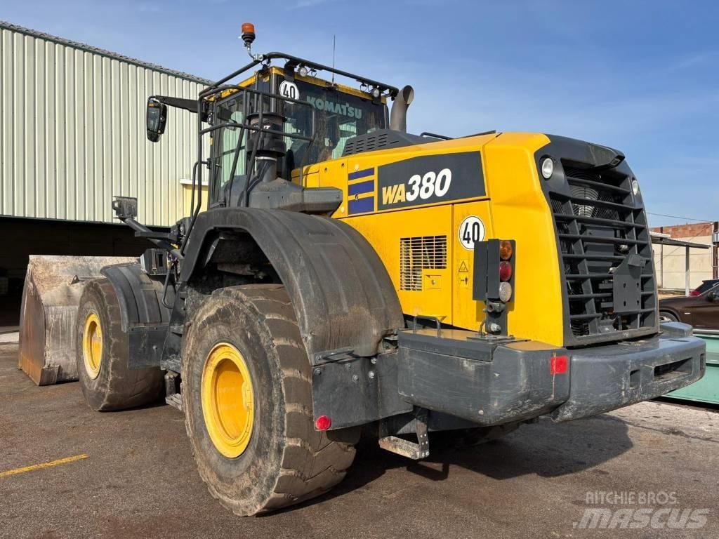 Komatsu WA 380-8 Utovarivači na kotačima