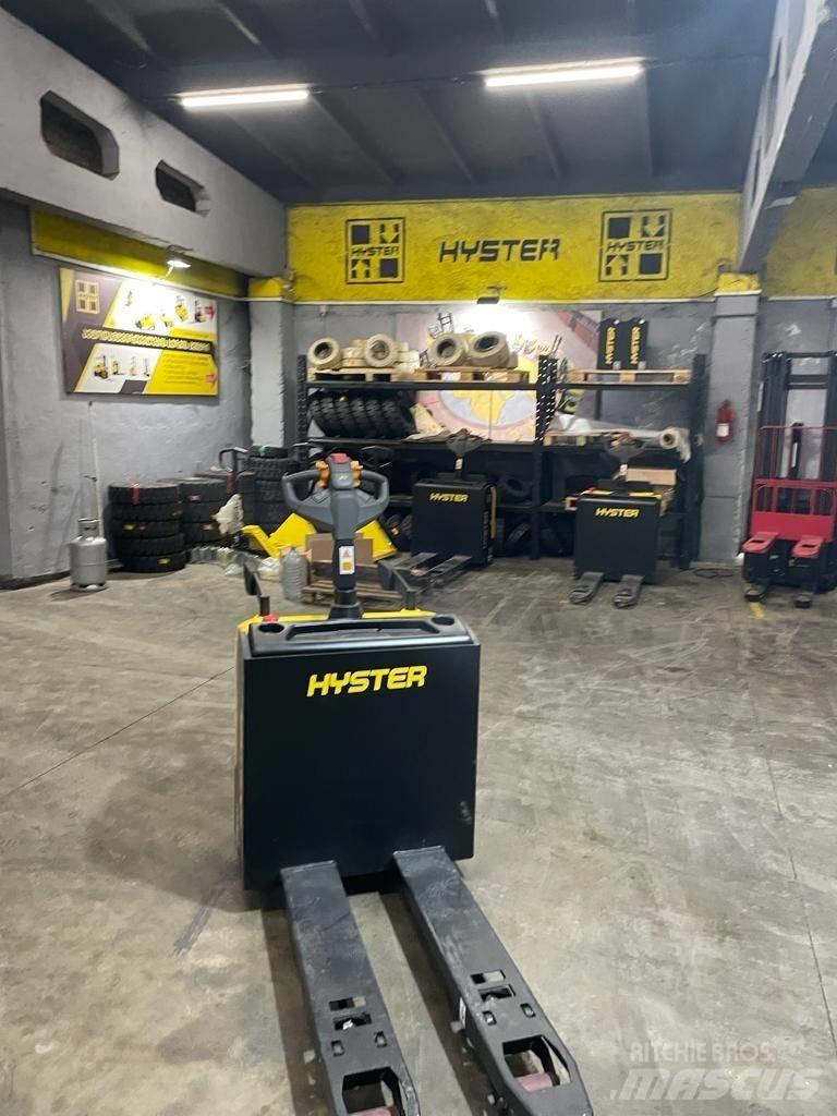 Hyster P2.0UTS Nisko podizni električni viličar sa platformu