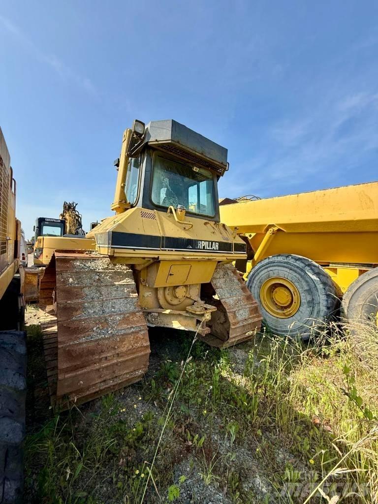 CAT D 6 M LGP Buldožeri gusjeničari