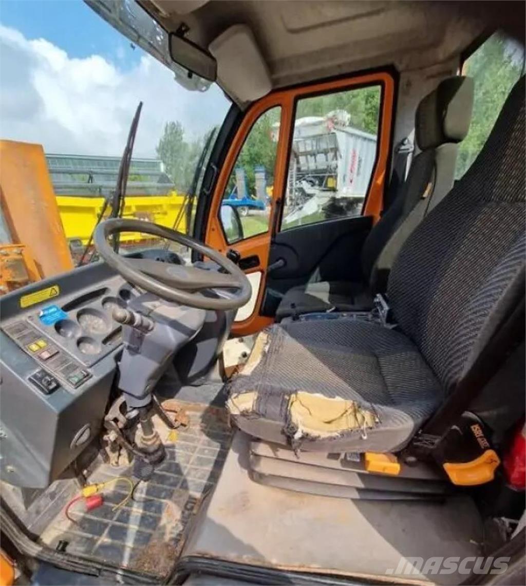 Multicar M 30 Vozila za prijevoz opreme za rad