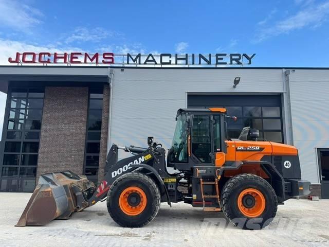 Doosan DL 250-7 Utovarivači na kotačima