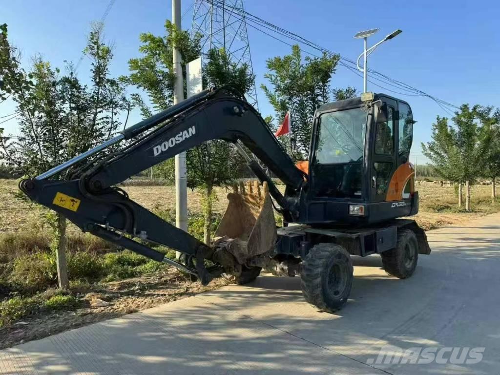 Doosan DX 60 Mini bageri <7t