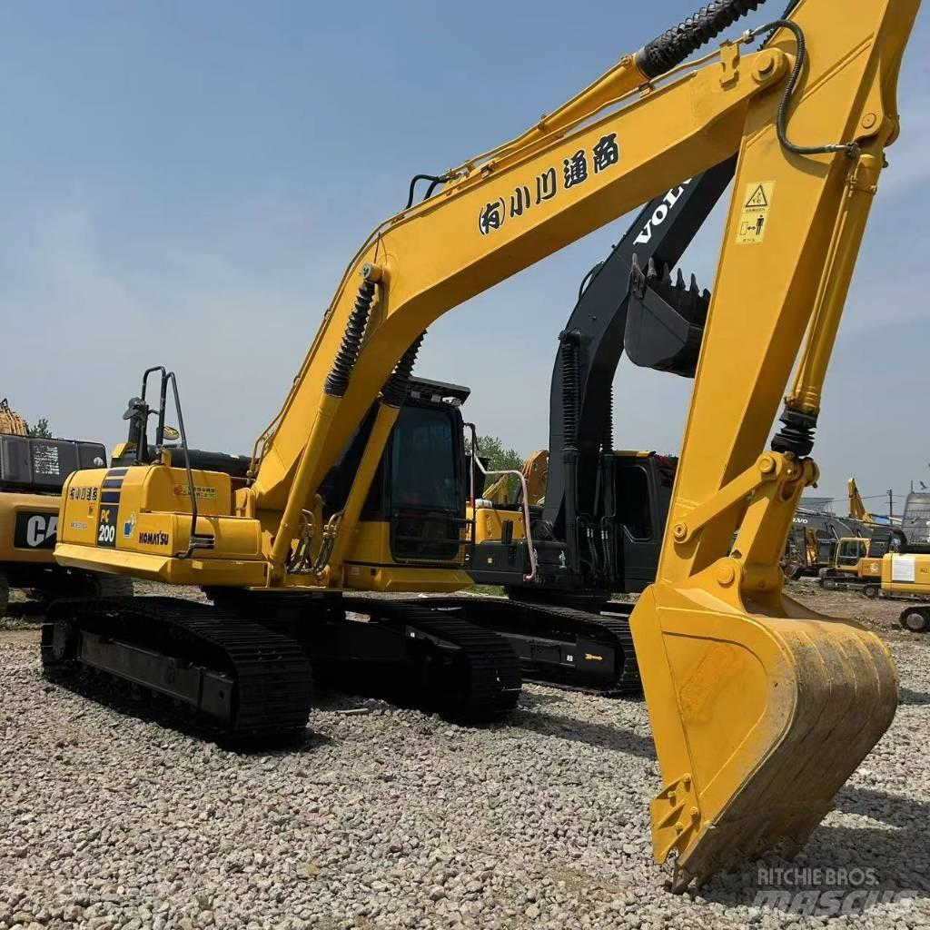 Komatsu PC 200-8 Bageri gusjeničari