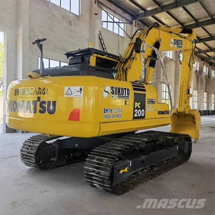 Komatsu PC200-8 Bageri gusjeničari