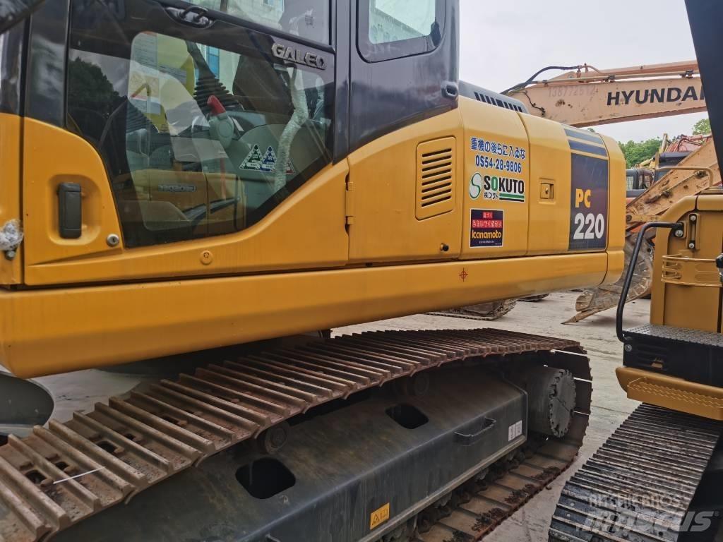 Komatsu PC 220-7 Bageri gusjeničari
