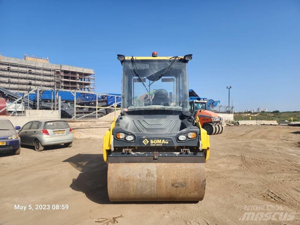 Bomag BW 154 AD-5 Valjci sa dvojnim bubnjem