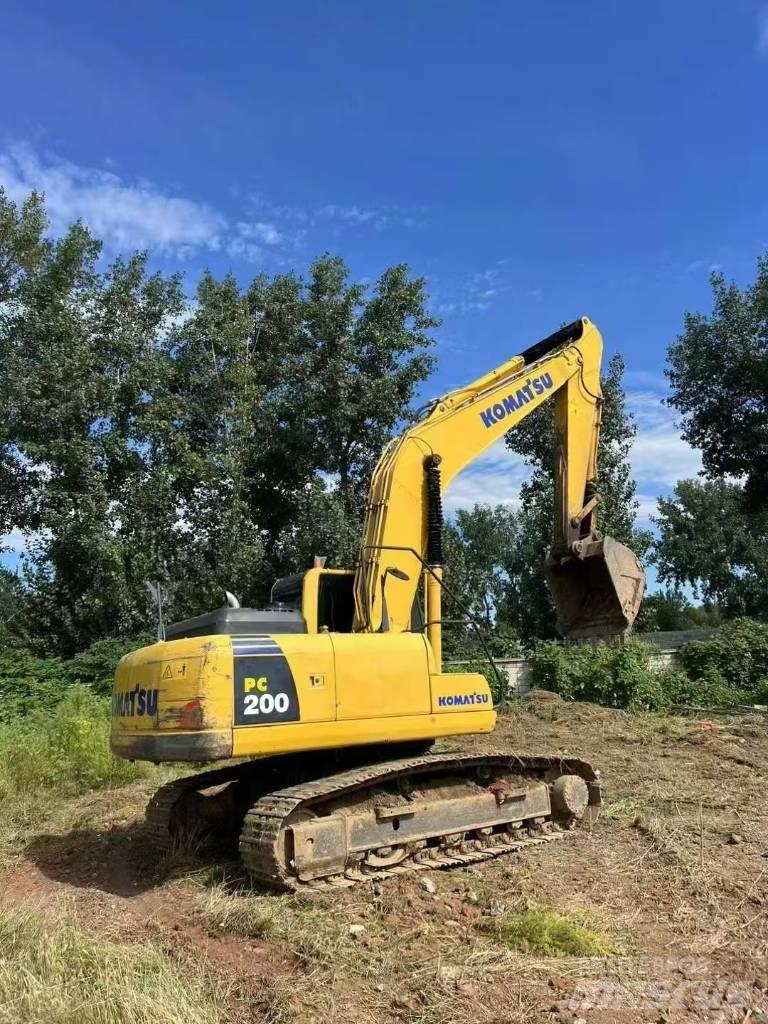 Komatsu PC 200 Bageri gusjeničari