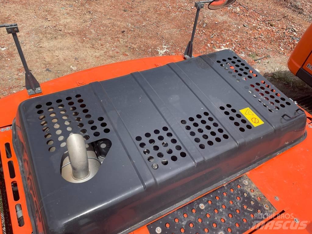 Hitachi ZX200 Bageri gusjeničari