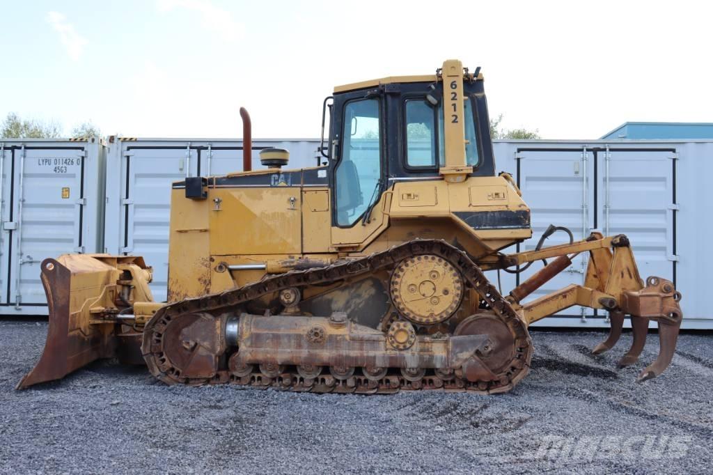 CAT D 6 M XL Buldožeri gusjeničari