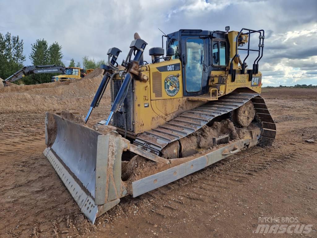 CAT D 6 T LGP Buldožeri gusjeničari