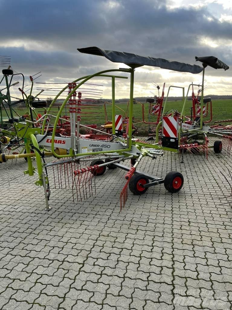 CLAAS Liner 450 Okretači i sakupljači sijena