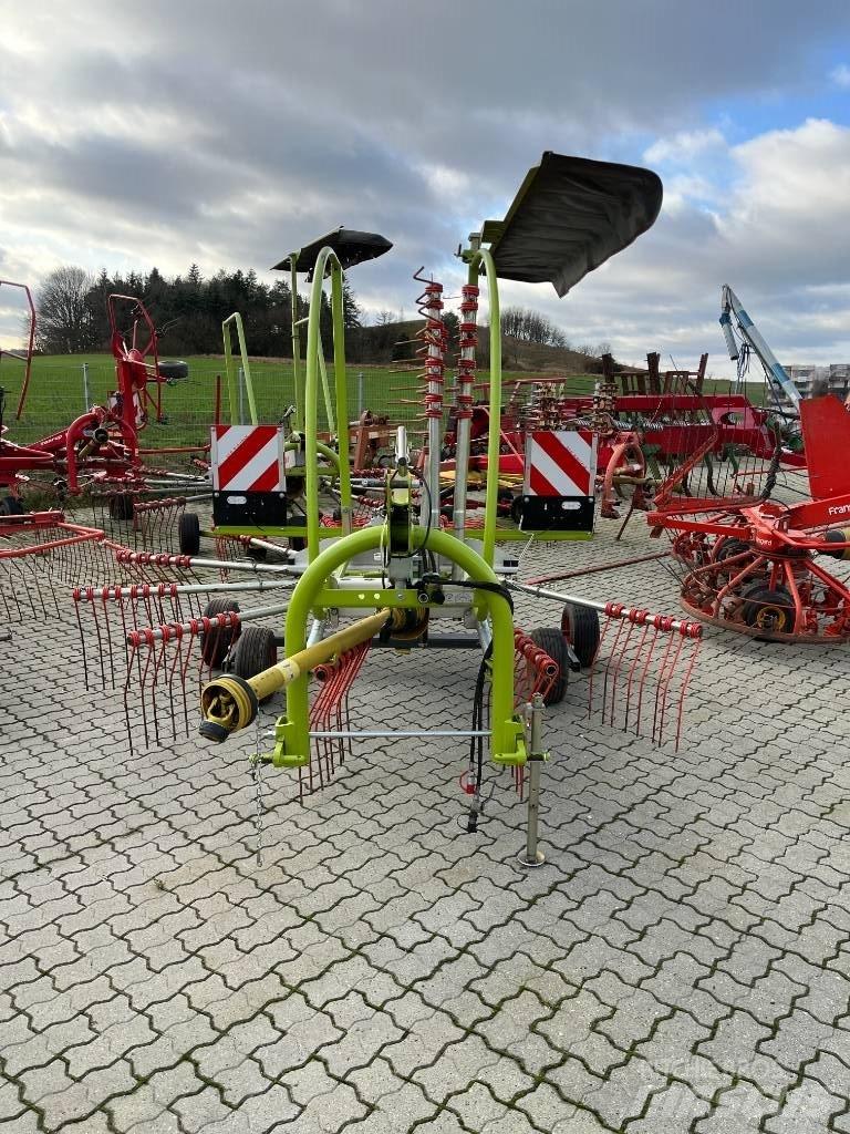 CLAAS Liner 450 Okretači i sakupljači sijena