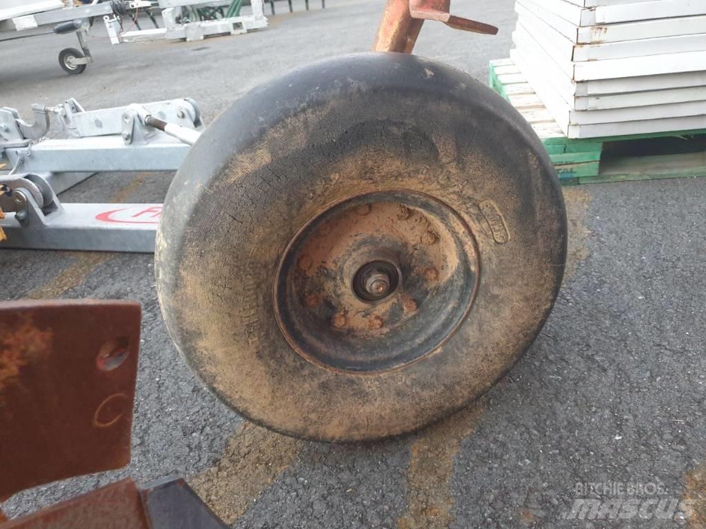 Kuhn 375E Obični plugovi