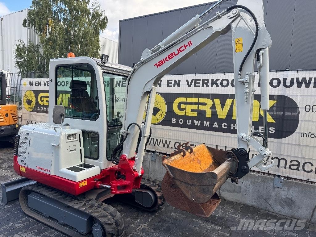 Takeuchi TB125 Mini bageri <7t