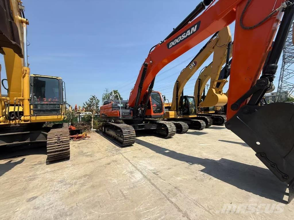 Doosan DX 340 Bageri gusjeničari