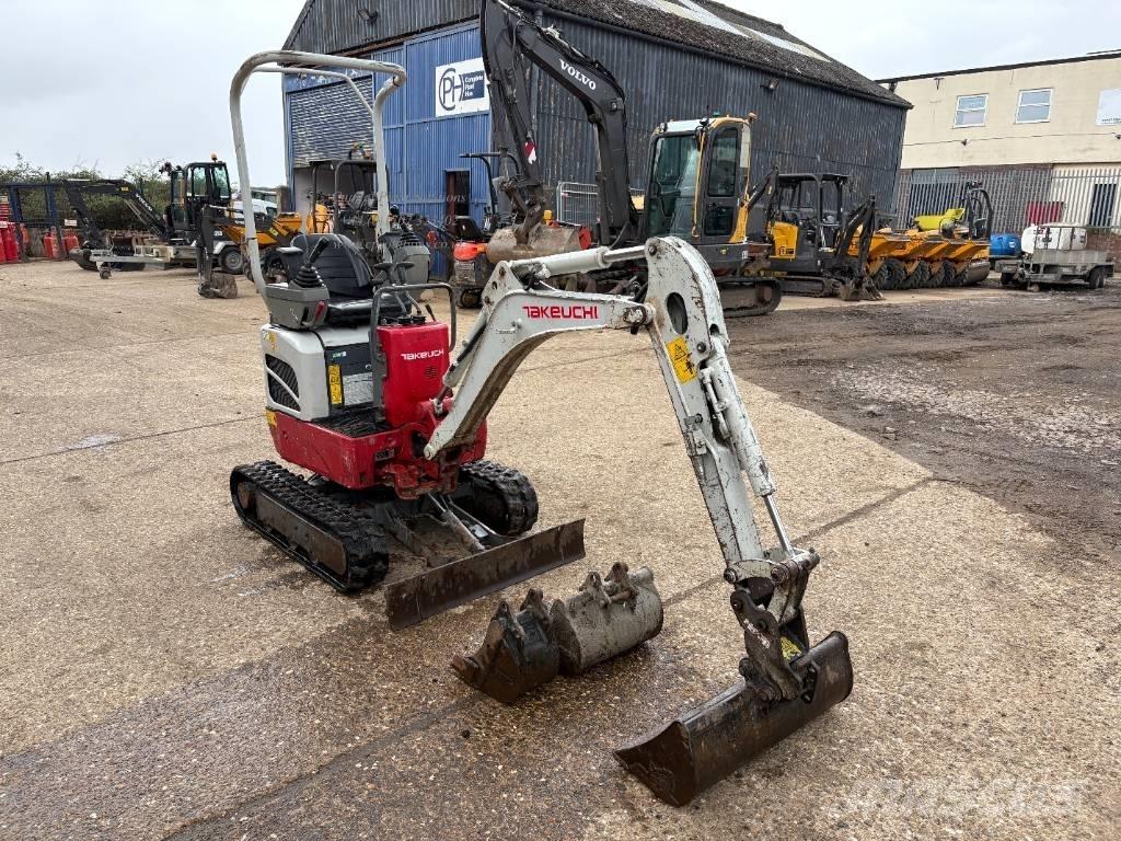 Takeuchi TB 210 R Mini bageri <7t