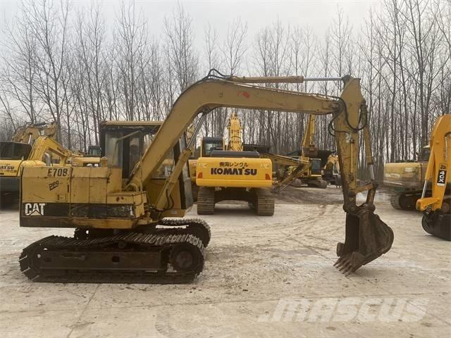 CAT E70B Bageri gusjeničari