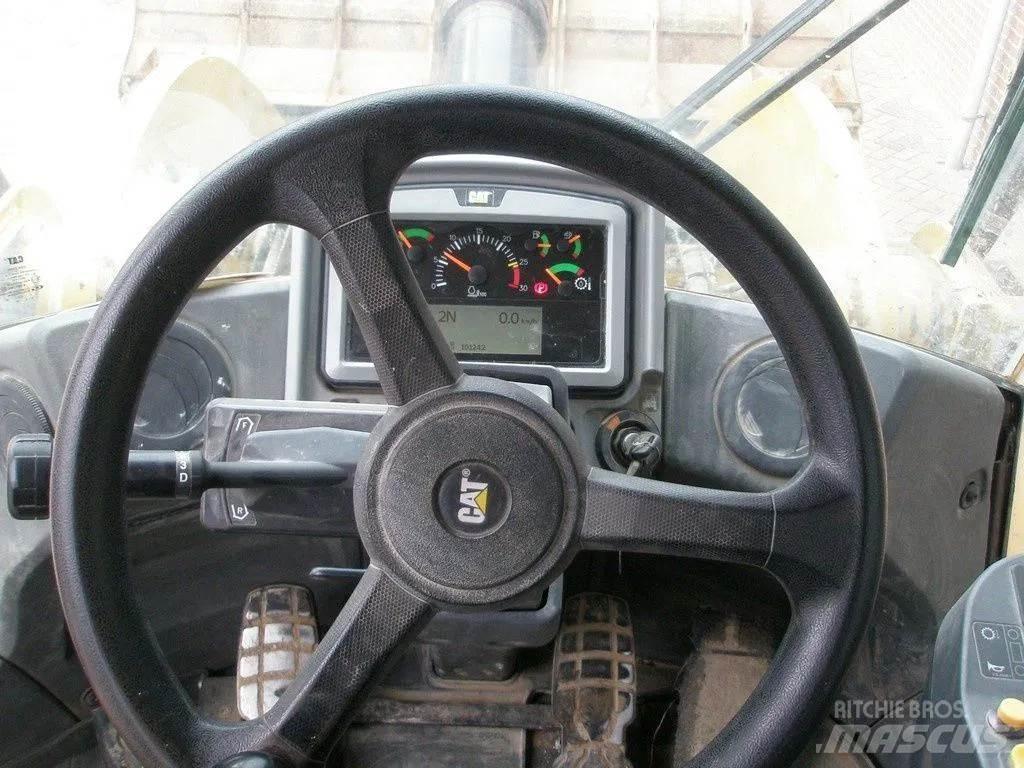 CAT 950M Utovarivači na kotačima