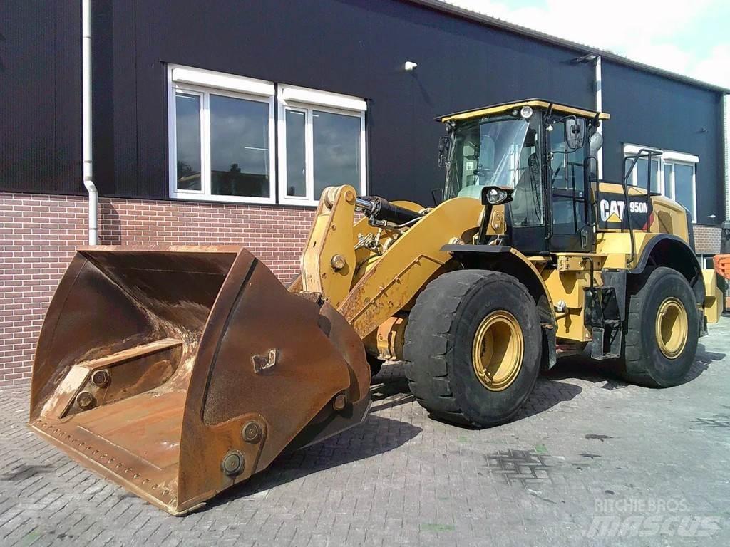 CAT 950M Utovarivači na kotačima