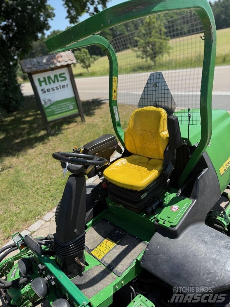 John Deere 8800 Traktorske kosilice