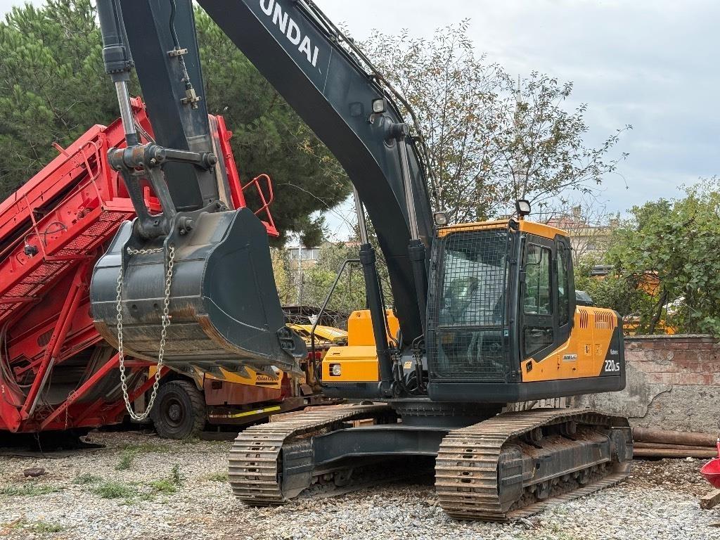 Hyundai Robex 220 LS Bageri gusjeničari