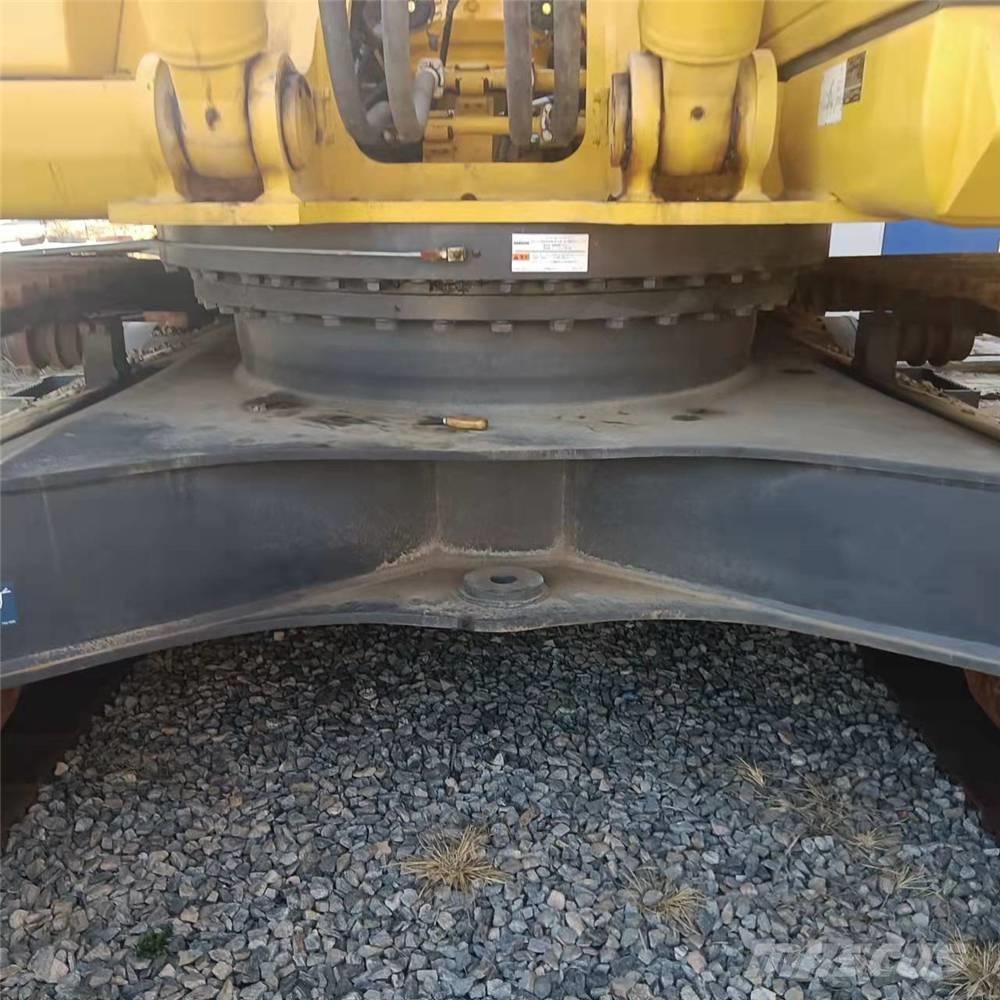 Komatsu PC360-7 Bageri gusjeničari