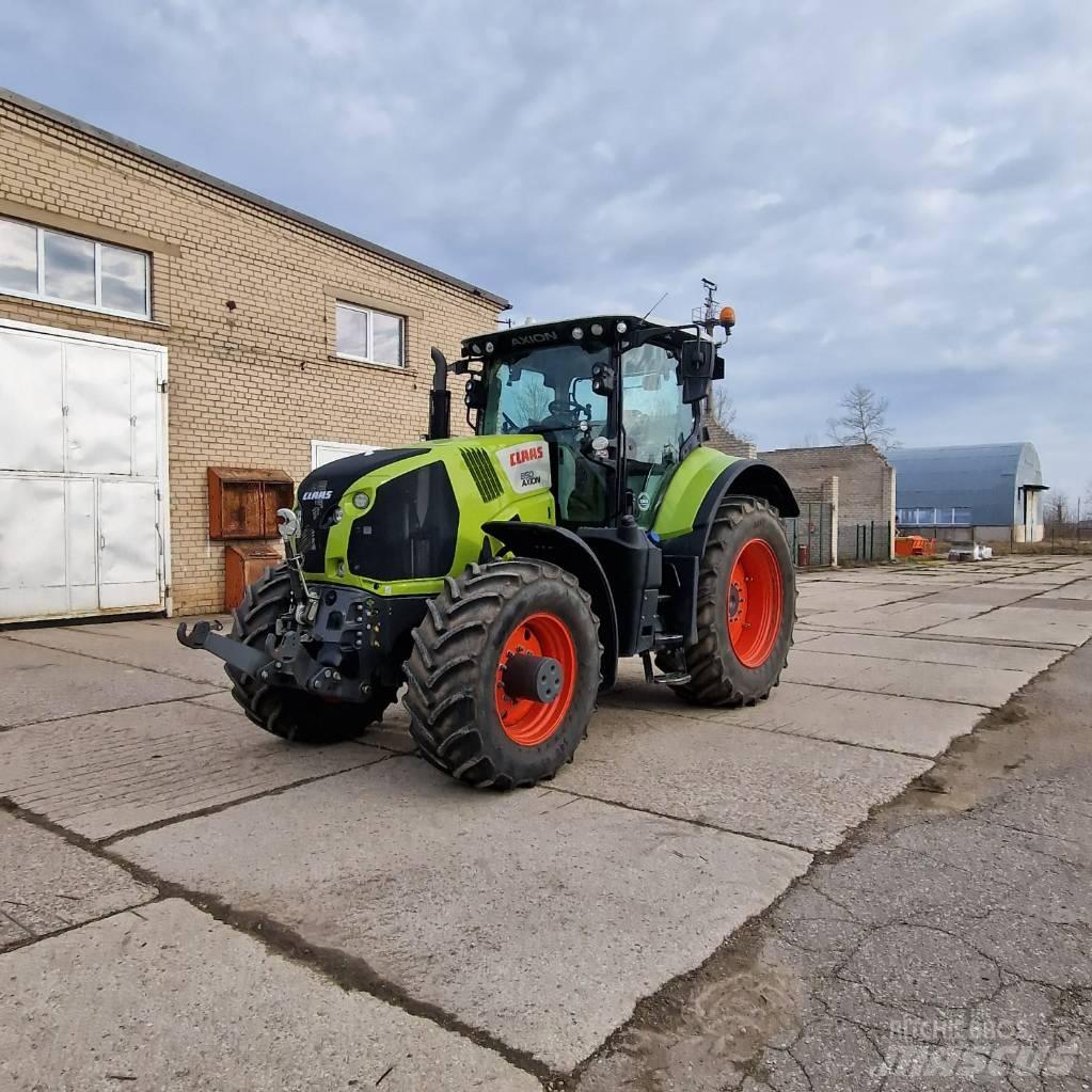 CLAAS Axion 850 Traktori