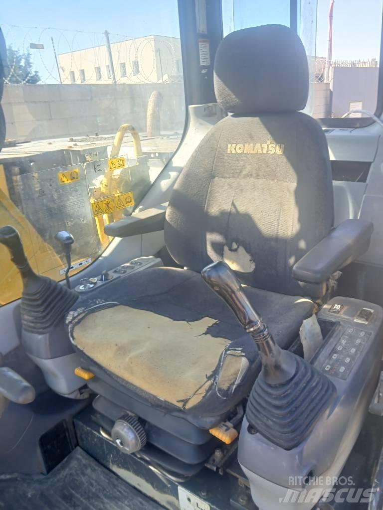 Komatsu PC 128 US Bageri gusjeničari