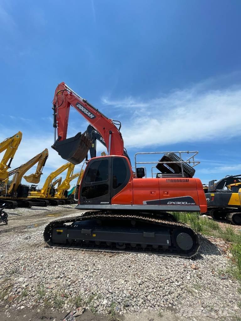 Doosan DX 300 LC Bageri gusjeničari