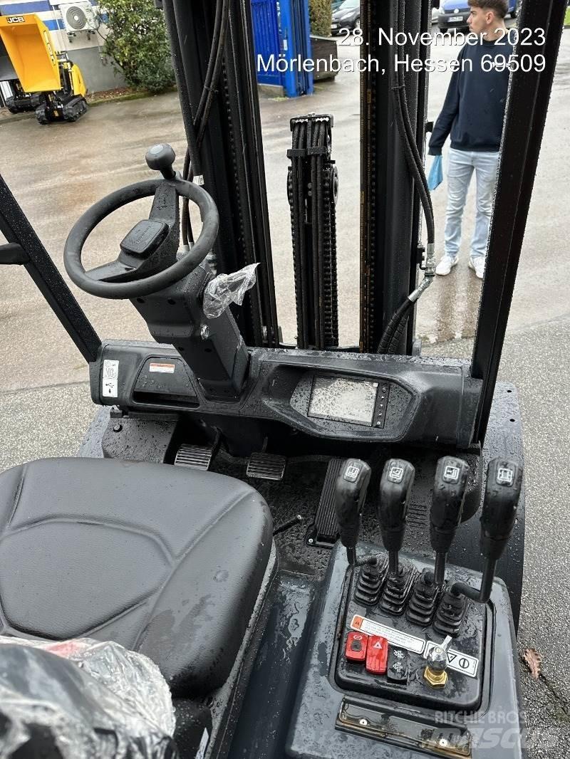 Doosan D30NXS Dizelski viličari