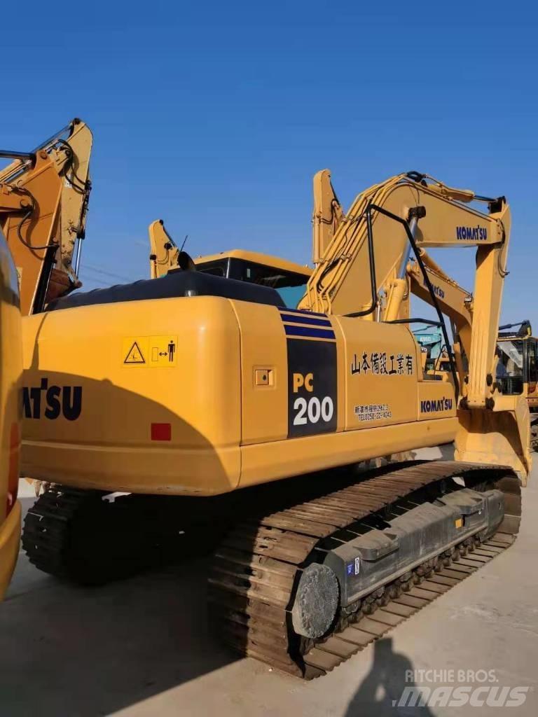 Komatsu PC 200-7 Bageri gusjeničari