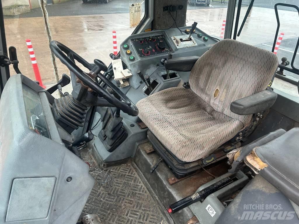 Massey Ferguson 3080 Traktori