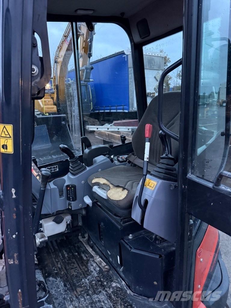 Kubota U 27-4 Mini bageri <7t